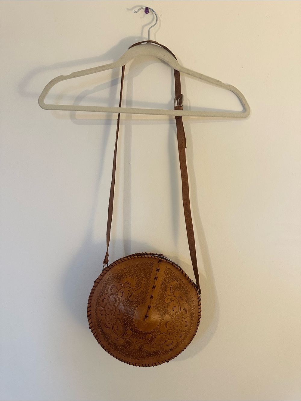 Vintage Round Leather Crossbody Bag in Brown